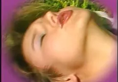 Dominante de fumer fille en bas humilie un esclave et menace de punition film porno lisbien sévère