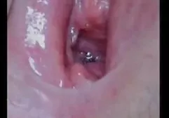 Webcam film porno lesbienne en streaming modèle cache doigt sex toy en privé.
