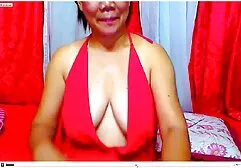 Brunette masturbation dans le lesbienne xxx tukif studio.
