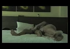Les hommes adultes qui sont joufflus sucer une xxx lesbienne hot jeune blonde et baiser.
