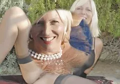 Gay athlétique fort nu dans les bois et baisée dans sex xxx lesbienne l'anus
