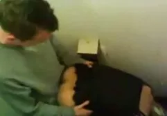 Le pédé m'a menacé film porno gratuit lesbien avec un couteau et a baisé un livreur de pizza à la brute.