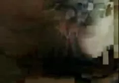 Le coach pompé est sexy film porno de lesbienne dans le ring.