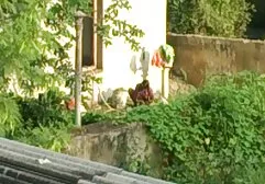 Brunette se fait film porno lisbien baiser et maman se fait baiser dans le visage.