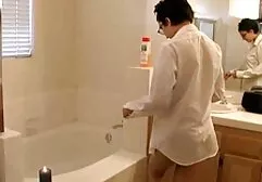 Le patron a mangé le nouveau bureau. film lesbienne xx