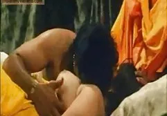 Un homme qui a divorcé à video xxx lesbienne cause du sexe et du sexe avec une belle femme aux cheveux bruns avec un gros sein naturel.