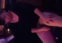 Nice Sasha Grey film lesbienne porno francais baiserait dans un groupe de sexe humide.