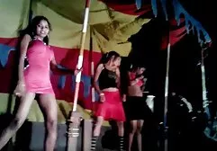 Performance inégalée réalisée par un modèle avec un porn lesbienne blonde très beau corps