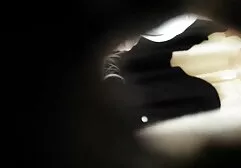 Beauté suce un gros porn gratuit lesbienne pénis dans les gens de la nature 1