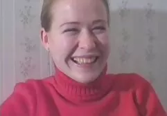 Les femmes avec le vagin lesbiennesxxx rasé montrent le numéro érotique